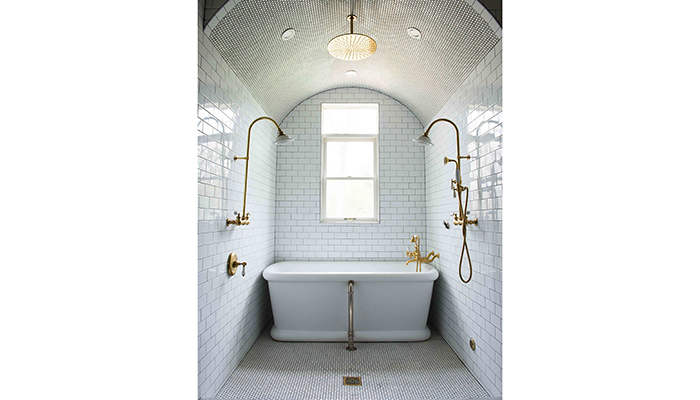 Albion's flagship tub is the Aegian freestanding bath that goes up to 1800mm in length and harks back to the original Fire Clay bath of the early 20th century