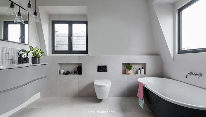 Saneux wall-hung Prague WC and BC Designs Omnia bath painted in Farrow & Ball's Railings