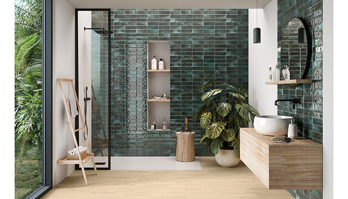 Vogue Esmeralda ceramic wall tiles from El Barco, Tile of Spain