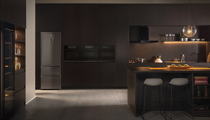 The built-in appliances from Haier’s Series 6 range include compact ovens and smart microwaves