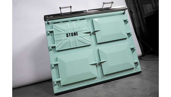 The 1100 is Stone Cookers’ mid-sized cooker, measuring 1100mm