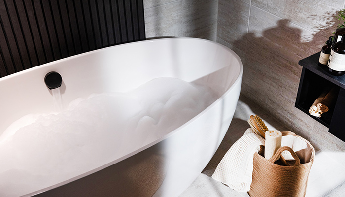 Waters Baths of Ashbourne’s new Infinity collection of freestanding acrylic baths features its patented overflow filling system, which can be specified in 12 colours for extra design flexibility