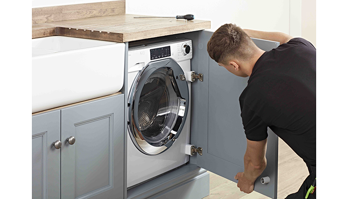 Howdens enhances website with new Lamona brand page