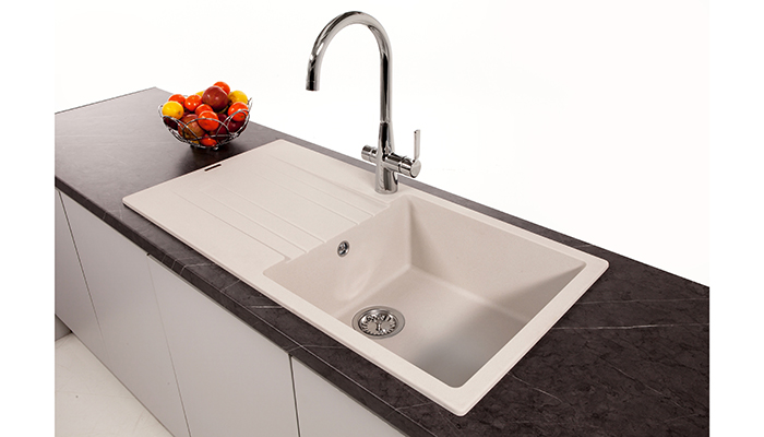 Reginox UK adds new 4-in-1 Aquadzi tap to portfolio