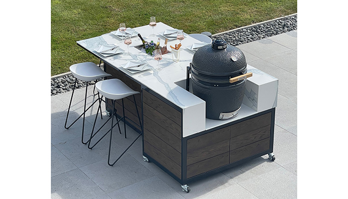 Porcelain is now first choice for outdoor kitchens, says Laminam MD
